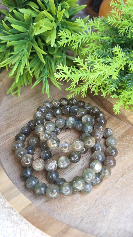 Kyanite with mica bracelet