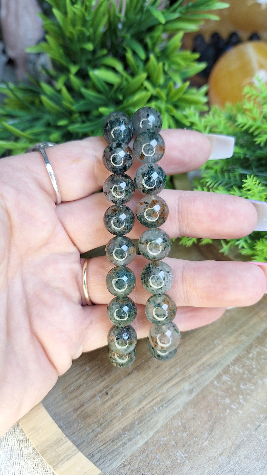 Green tourmaline, garnet and quartz bracelet