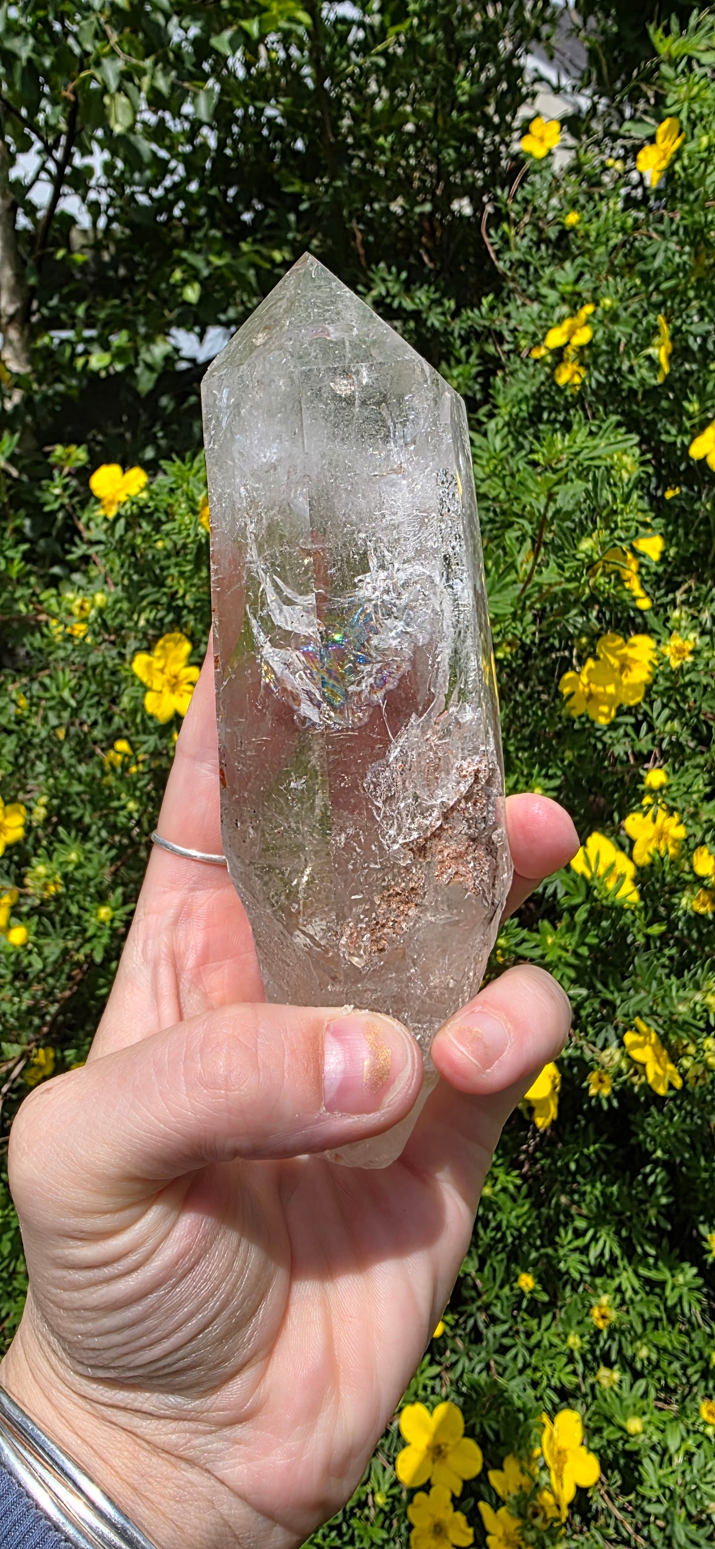 Large quartz raw point