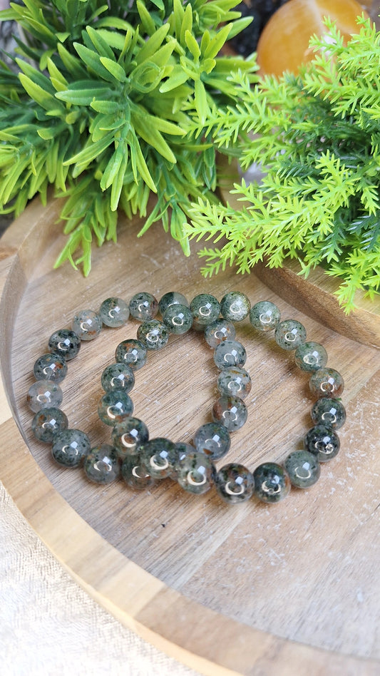 Green tourmaline,  garnet and quartz bracelet