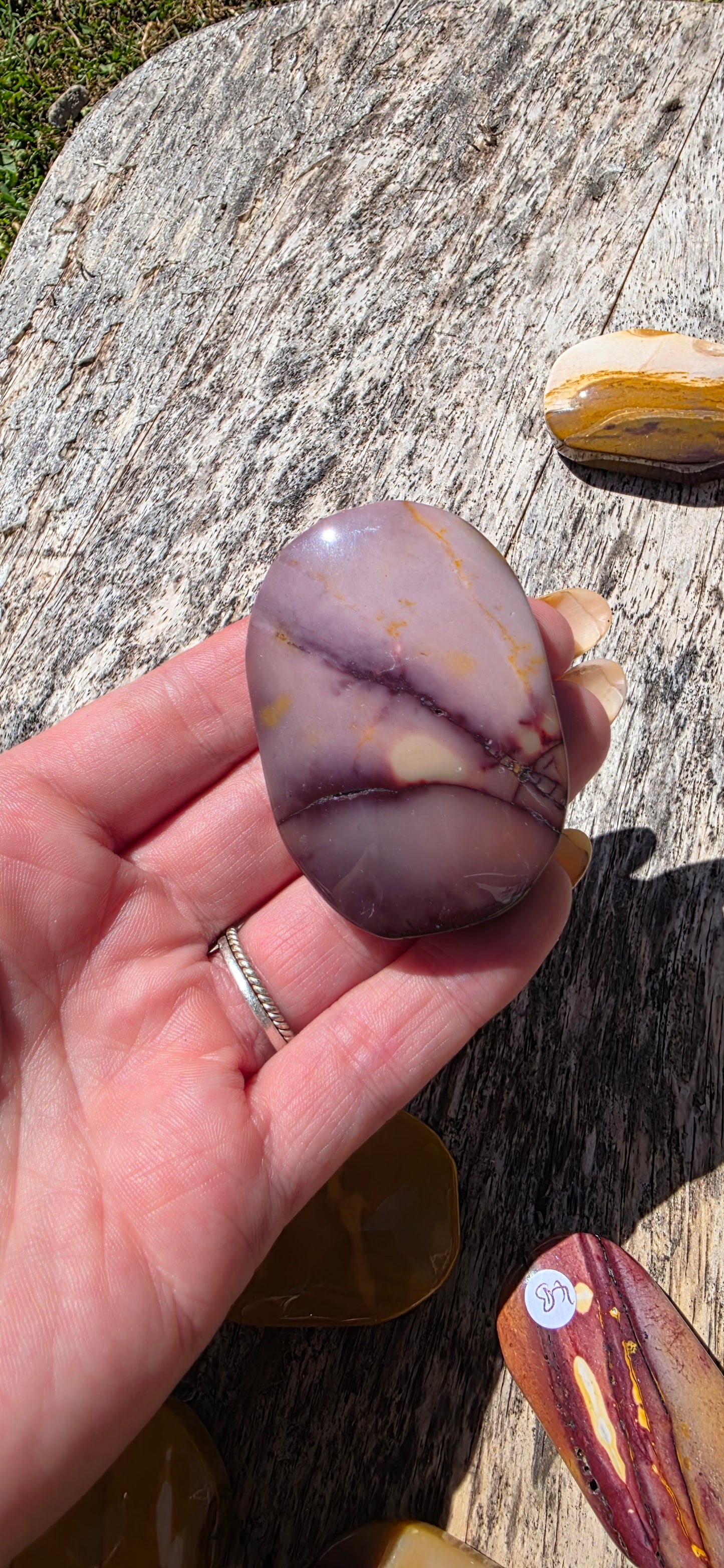 Mookaite palm