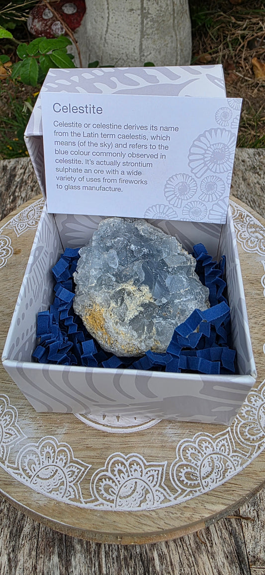 Celestite cluster