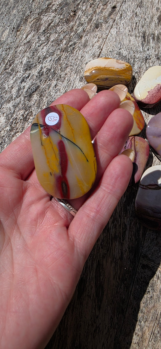 Mookaite palm