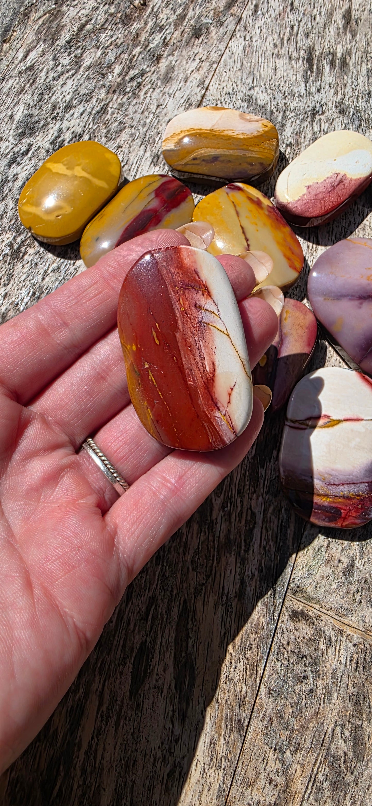 Mookaite palm