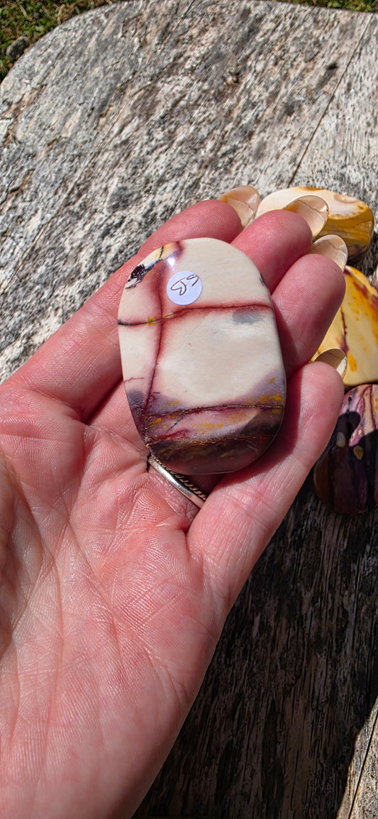 Mookaite palm