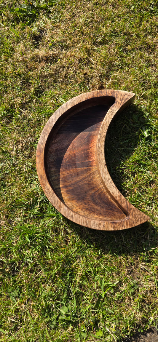 Large moon shaped mango wood bowl