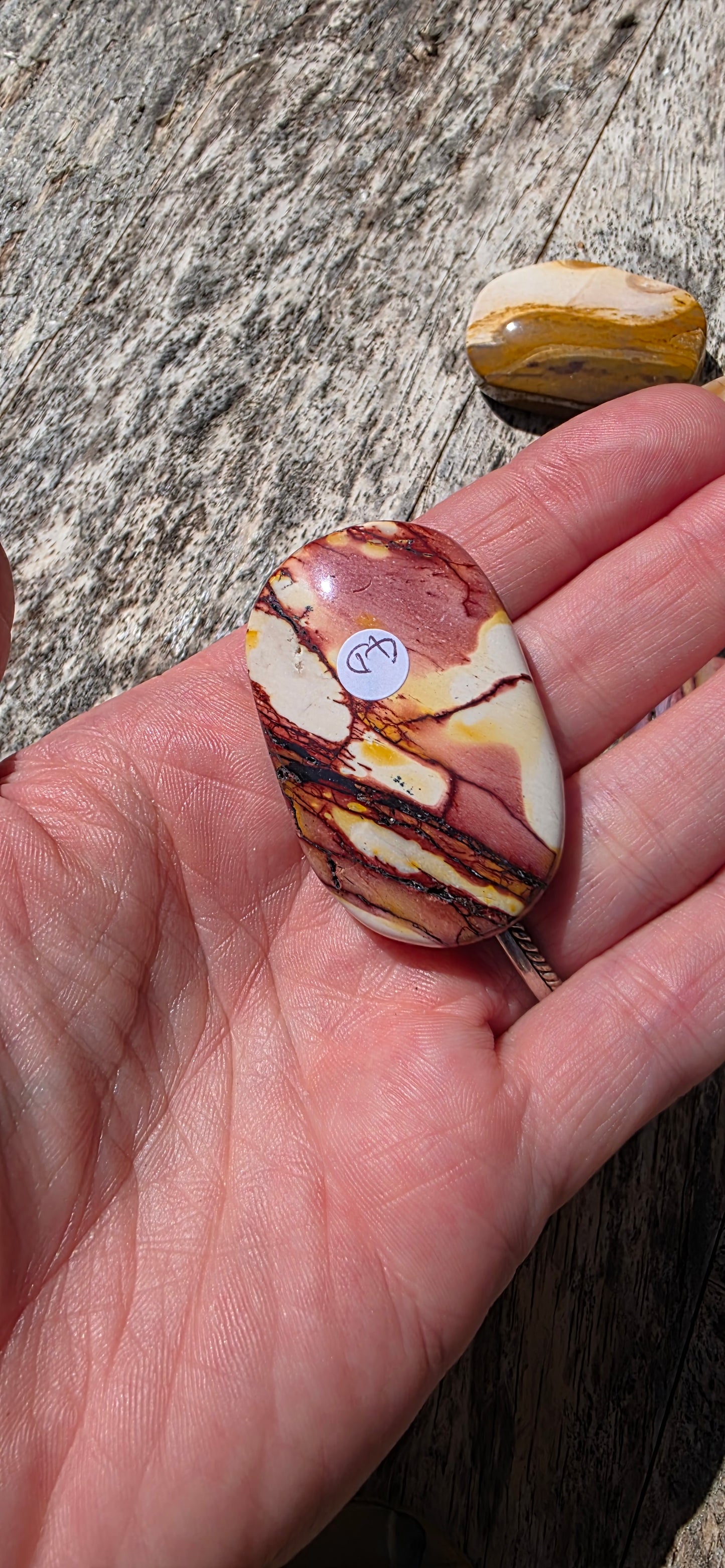 Mookaite palm