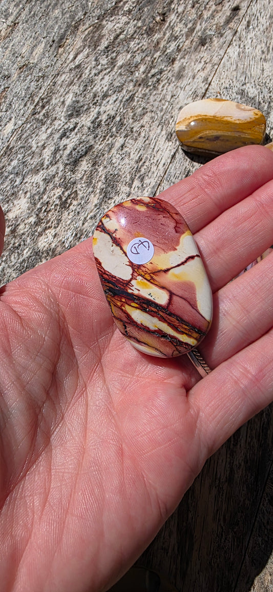Mookaite palm